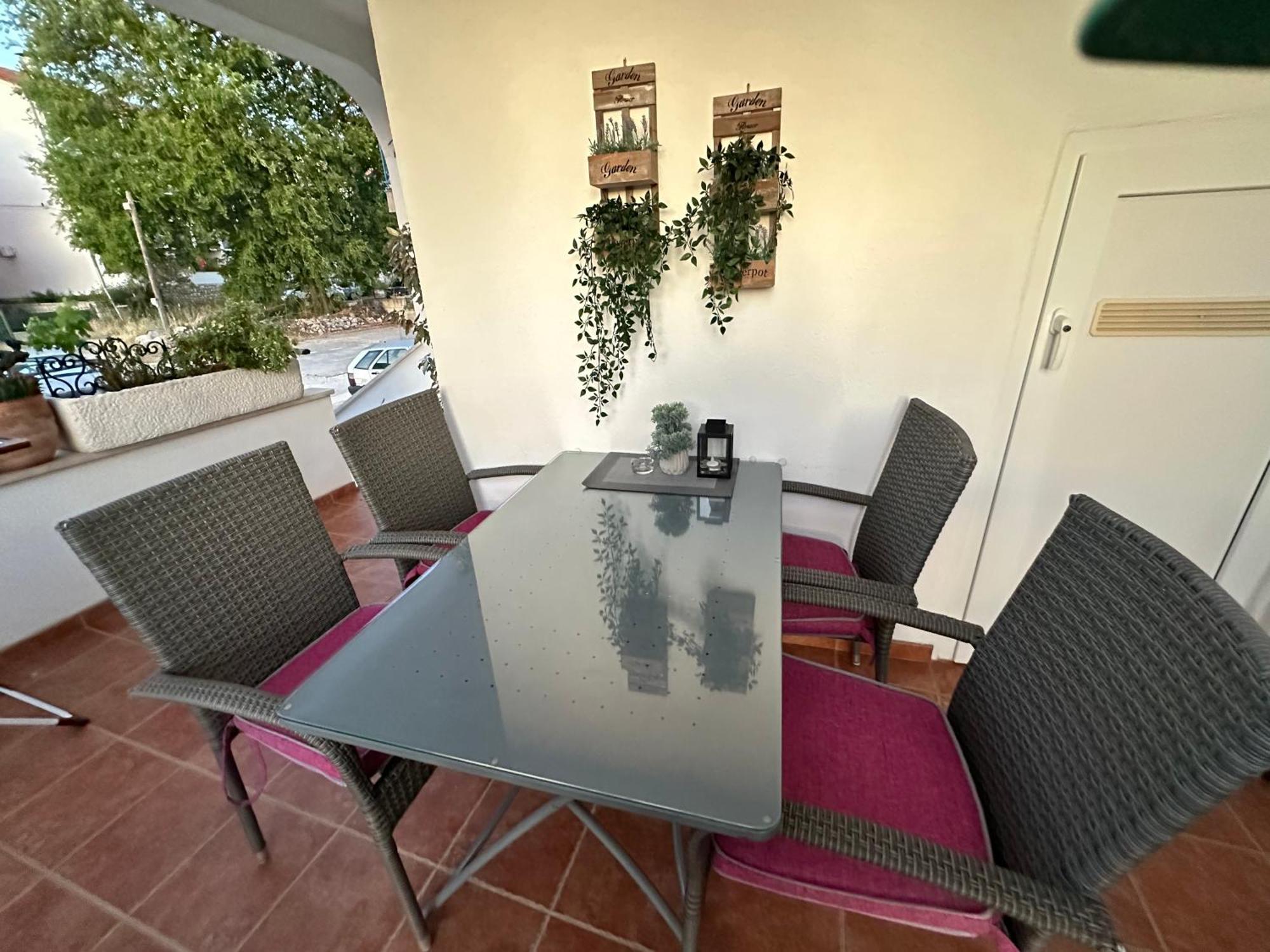Apartments - Rooms Vesna Примоштен Экстерьер фото
