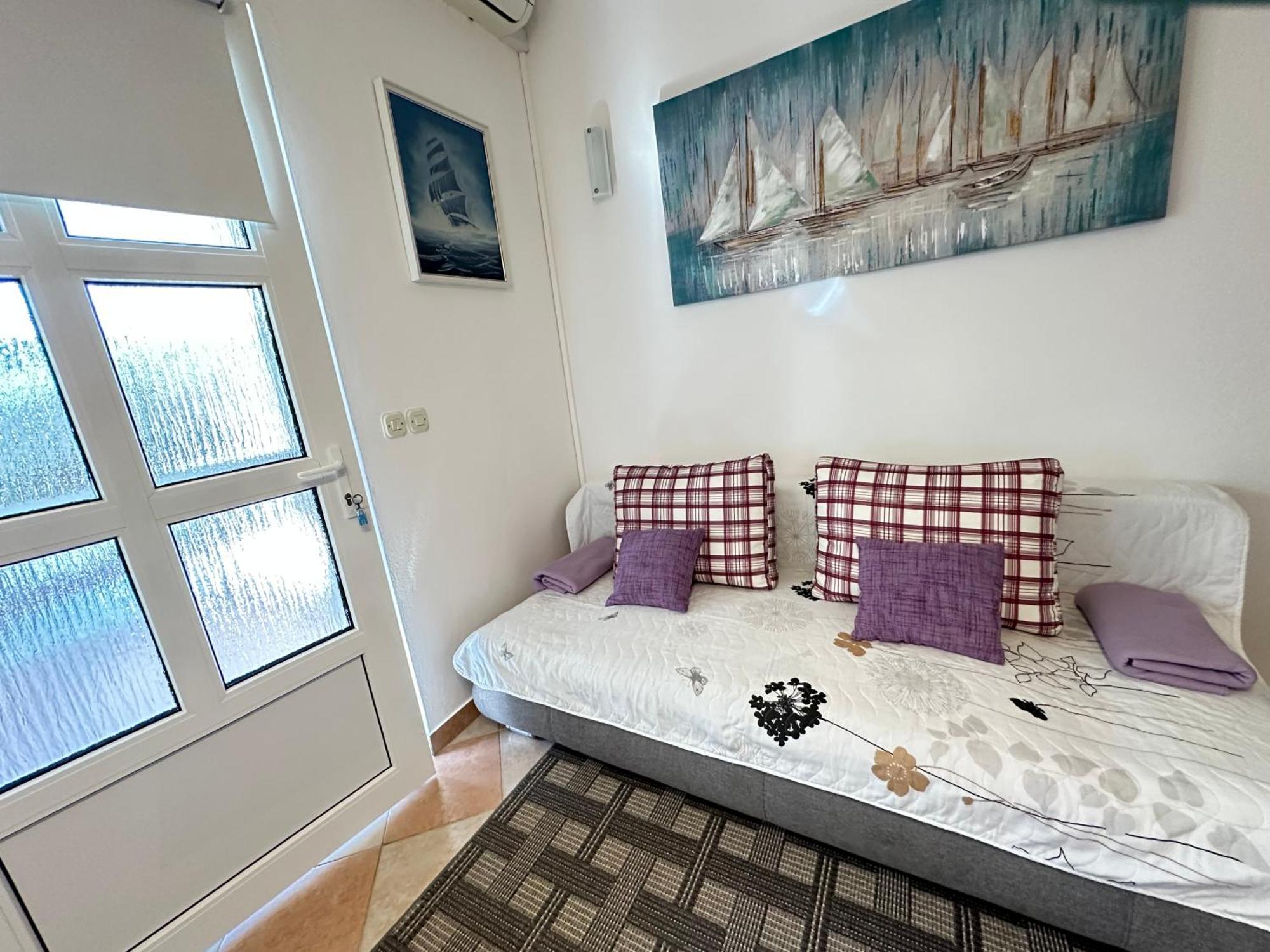 Apartments - Rooms Vesna Примоштен Экстерьер фото