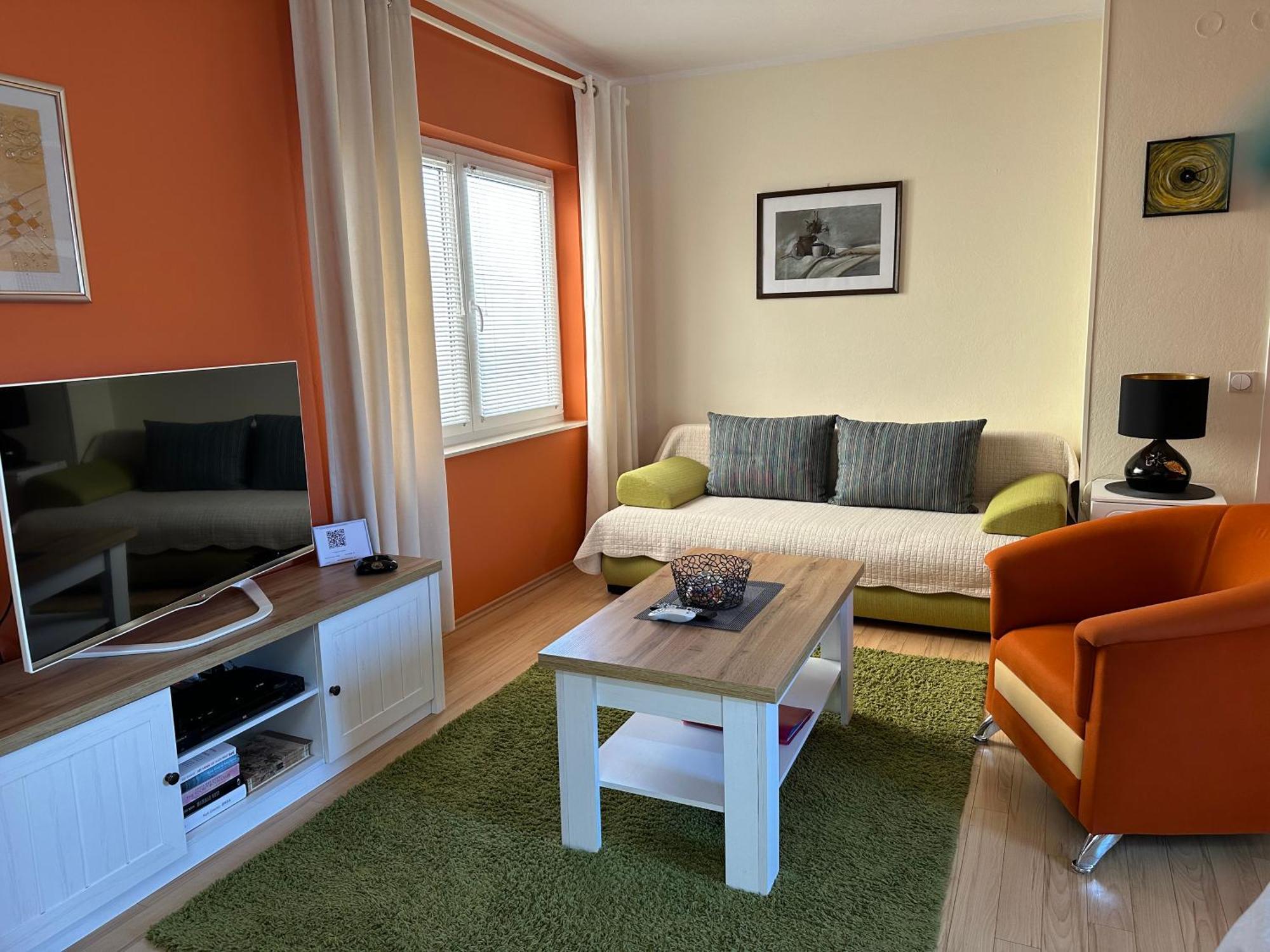Apartments - Rooms Vesna Примоштен Экстерьер фото